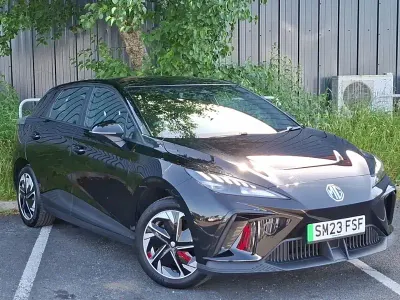 Used MG MG4 EV SE 125 kW (170 HP) 2023 Black Hatchback