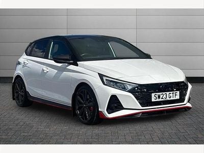 Used Hyundai i20 204 HP (150 kW) 2023 Polar white Hatchback