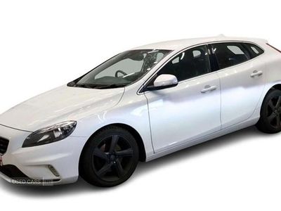 Used Volvo V40 R-Design 120 HP (88 kW) 2016 White Hatchback