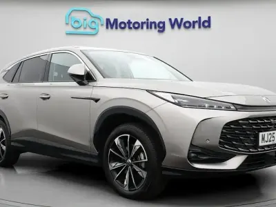 Used MG HS Trophy 170 HP (125 kW) 2025 Silver SUV