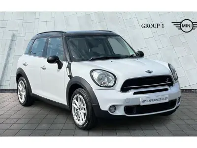 Usado Mini Cooper S Countryman 143 HP (105 kW) 2016 Branco SUV