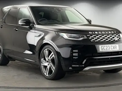Używany Land Rover Discovery 5 S 2023 Czarny SUV