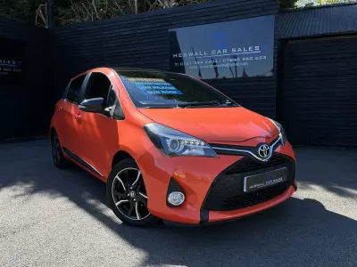 Used Toyota Yaris Edition 99 HP (72 kW) 2016 Orange Hatchback