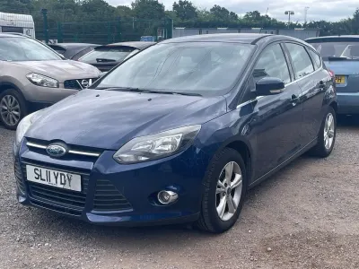 Used Ford Focus Zetec 2011 Blue Hatchback