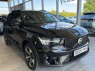 Used Volvo XC40 Plus 197 HP (144 kW) 2025 Black SUV