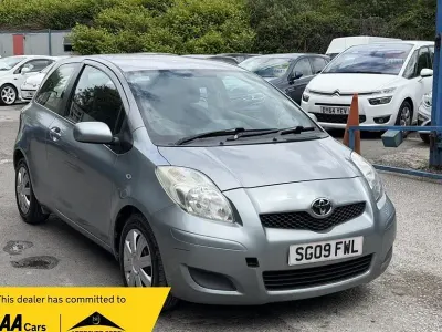 Used Toyota Yaris 2009 Silver Hatchback