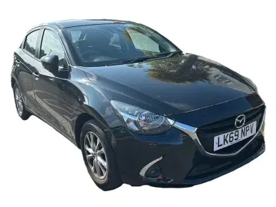 Usado Mazda 2 90 HP (66 kW) 2019 Preto Citadino