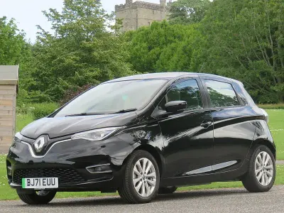 Used Renault Zoe Iconic 100 kW (136 HP) 2021 Black Hatchback