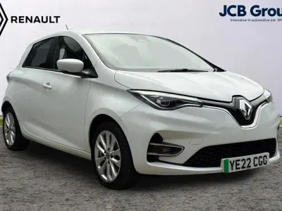 Used Renault Zoe Iconic 80 kW (109 HP) 2022 White Hatchback