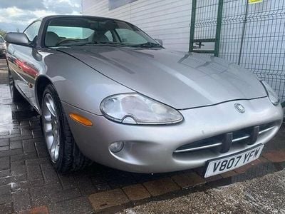 Jaguar XK8