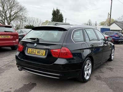 Used BMW 318 Exclusive 2012 Black Estate