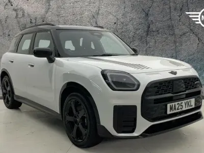 Używany Mini Countryman 168 KM (123 kW) 2025 Biały SUV