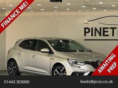 Used Renault Mégane IV Iconic 115 HP (84 kW) 2019 Silver Hatchback