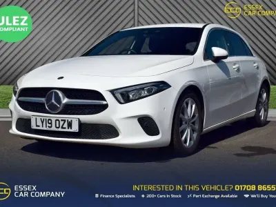 Begagnad Mercedes A180 Executive 116 HK (85 kW) 2019 Vit Halvkombi