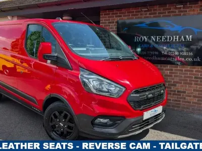 Usado Ford Transit Custom S 170 CV (125 kW) 2022 Rojo Van