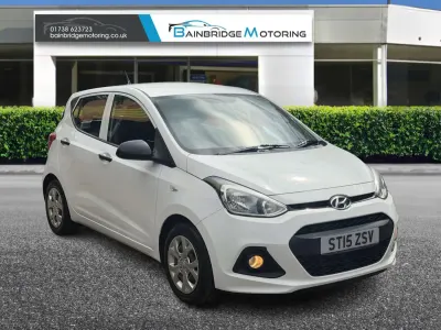 Used Hyundai i10 67 HP (49 kW) 2015 White Hatchback