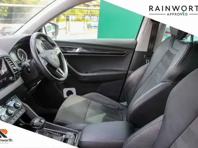 Used Skoda Karoq SE L 116 HP (85 kW) 2019 White SUV