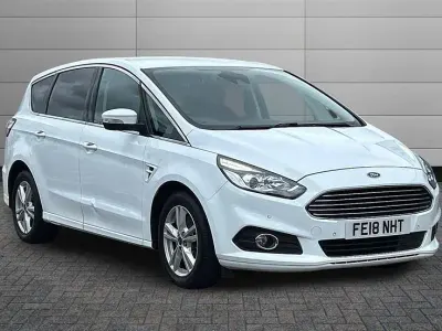 Usado Ford S-MAX Titanium 150 HP (110 kW) 2018 Branco Monovolume
