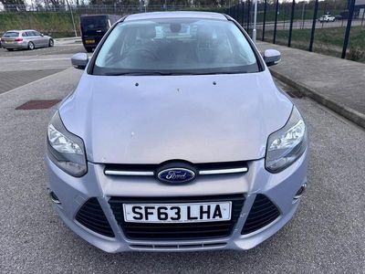 Used Ford Focus Zetec 125 HP (91 kW) 2013 Silver Hatchback