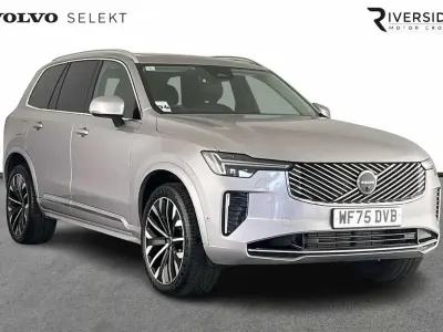 Usado Volvo XC90 Ultra 455 HP (334 kW) 2025 Prateado SUV