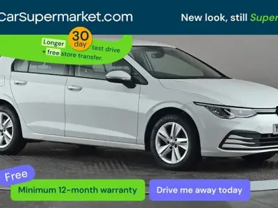 Second-hand VW Golf VIII Life 110 CP (80 kW) 2024 Hatchback