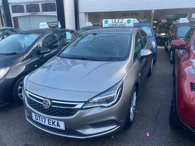 Grey Used 2017 Vauxhall Astra Design Edition Hatchback | £6,000 (Good price)