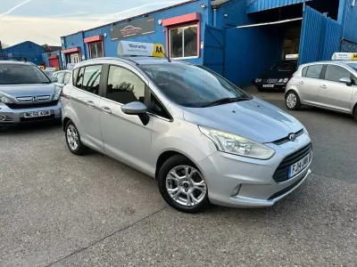 Używany Ford B-MAX Zetec 90 KM (66 kW) 2014 Srebrny Minivan