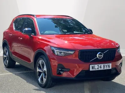 Used Volvo XC40 Plus 163 HP (119 kW) 2024 Red SUV