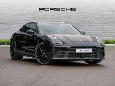 Usado Porsche Panamera 353 HP (259 kW) 2026 Preto Citadino