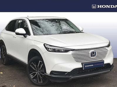 Used Honda HR-V Elegance 131 HP (96 kW) 2023 Platinum white SUV
