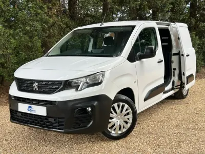 Used Peugeot Partner Premium 100 HP (73 kW) 2021 White MPV