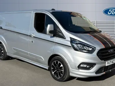 Usado Ford Transit Custom Sport 185 HP (136 kW) 2021 Van