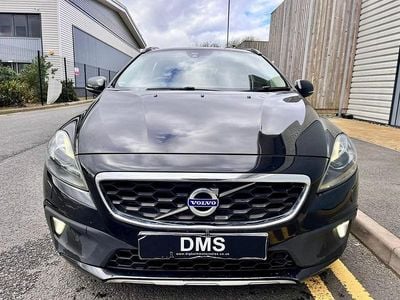 Used Volvo V40 2015 Black Hatchback