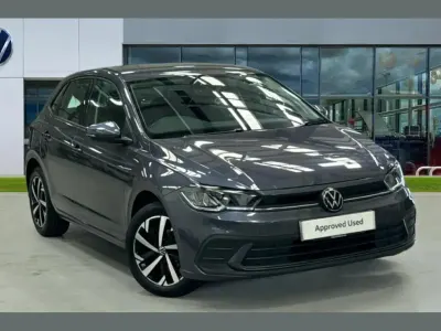 Used VW Polo Life 95 HP (69 kW) 2024 Smokey grey metallic Hatchback