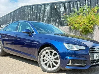 Used Audi A4 Sport 190 HP (139 kW) 2019 Blue Sedan
