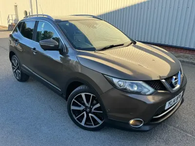 Used Nissan Qashqai Tekna 130 HP (95 kW) 2014 Beige SUV