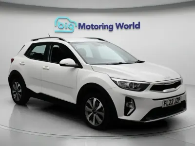 Used Kia Stonic 99 HP (72 kW) 2022 White SUV