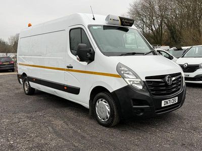 Used Vauxhall Movano 135 HP (99 kW) 2021 White MPV