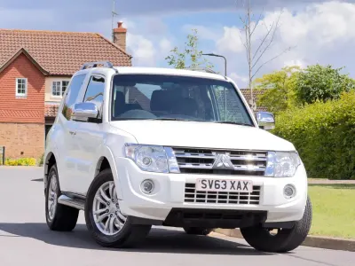 Used Mitsubishi Shogun Warrior 197 HP (144 kW) 2013 White SUV