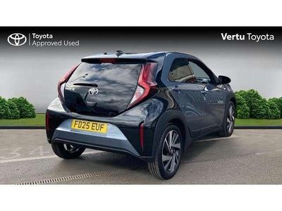 Used Toyota Aygo X 72 HP (52 kW) 2025 Grey SUV