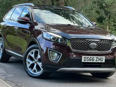 Used Kia Sorento 200 HP (147 kW) 2017 Red SUV