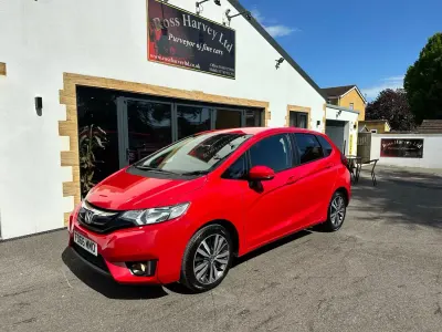 Używany Honda Jazz EX 102 KM (75 kW) 2016 Czerwony Hatchback