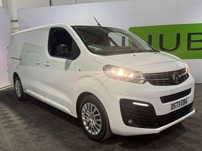 Used Vauxhall Vivaro 145 HP (106 kW) 2023 White MPV