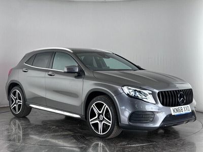 Mercedes GLA220