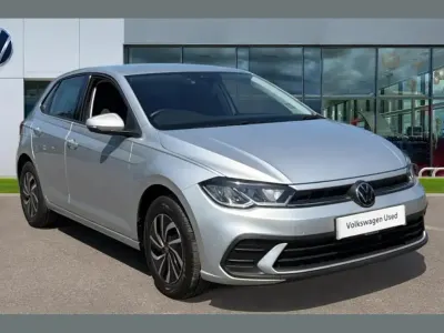 Begagnad VW Polo Life 95 HK (69 kW) 2024 Silver Halvkombi