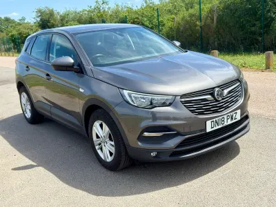 Used Vauxhall Grandland X 2018 Grey SUV