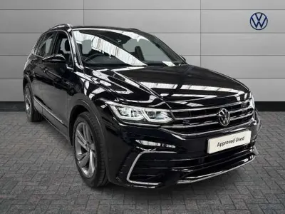 Usado VW Tiguan R-line Edition 150 CV (110 kW) 2023 Negro SUV