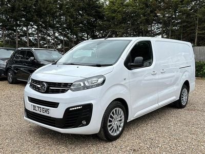 Used Vauxhall Vivaro 145 HP (106 kW) 2023 White MPV