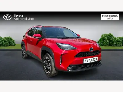 Used Toyota Yaris Hybrid Design 2023 Red Hatchback