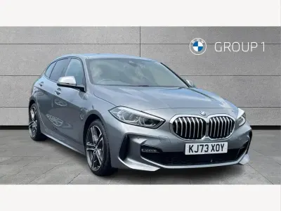 Usado BMW 118 M Sport 136 HP (100 kW) 2024 Cinzento Citadino